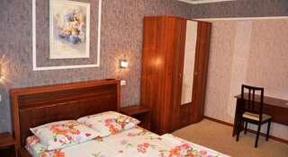 Гостевой дом Aparthotel Absolyut Нижнекамск Улучшенный двухместный номер с 2 двуспальными кроватями-15