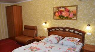 Гостевой дом Aparthotel Absolyut Нижнекамск Улучшенный двухместный номер с 2 двуспальными кроватями-2