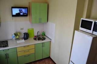 Гостевой дом Aparthotel Absolyut Нижнекамск Двухместный номер с 2 отдельными кроватями и ванной комнатой-8